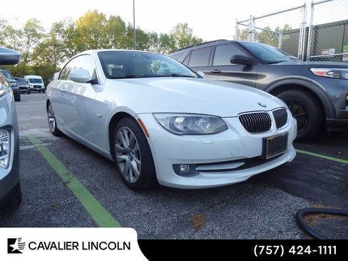 Used 2012 BMW 328i Convertible image 1