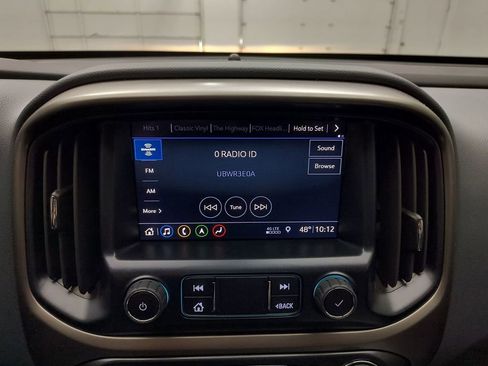 Used 2022 Chevrolet Colorado Z71 AWD/4WD image 23