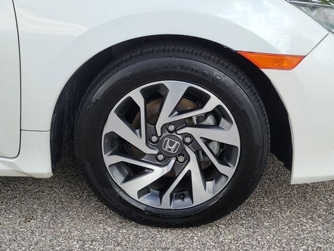 Used 2016 Honda Civic EX image 6