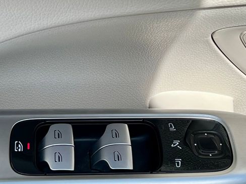 Certified 2024 Mercedes-Benz C 300 4MATIC Sedan image 34
