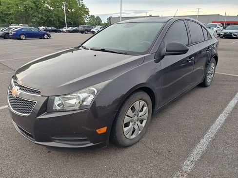 Used 2014 Chevrolet Cruze LS FWD image 6