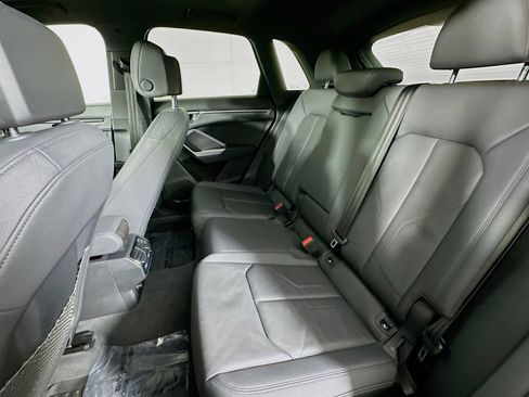 Used 2022 Audi Q3 2.0T Premium image 9