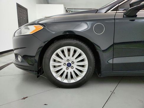 Used 2014 Ford Fusion Energi SE image 31