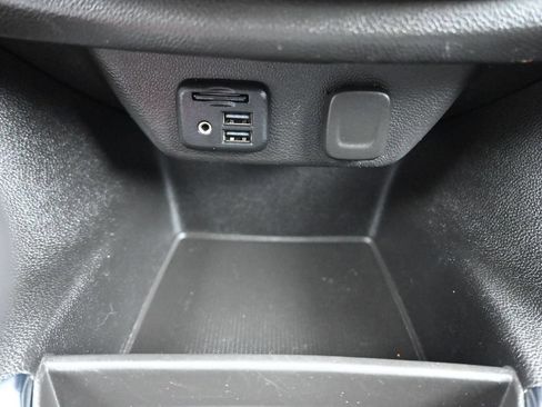 Used 2020 Chevrolet Traverse LT w/ LT Premium Package AWD/4WD image 26