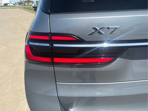 Used 2026 BMW X7 xDrive40i AWD/4WD image 27