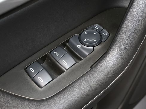 Used 2024 Chevrolet Blazer LT image 17