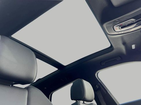 Used 2025 Audi Q5 2.0T Premium image 19