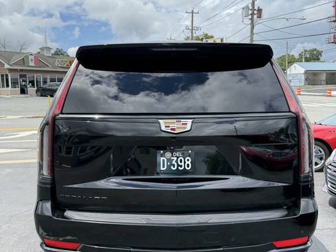Used 2023 Cadillac Escalade Sport AWD/4WD image 6