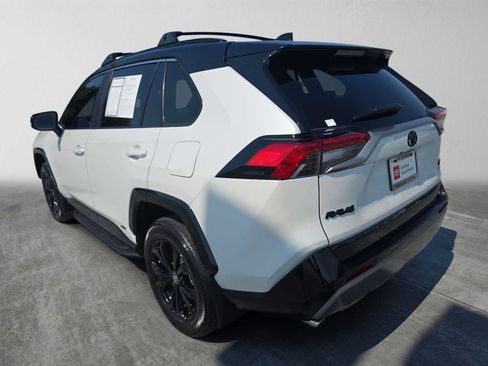 Used 2025 Toyota RAV4 XSE w/ Advanced Technology Package AWD/4WD image 5