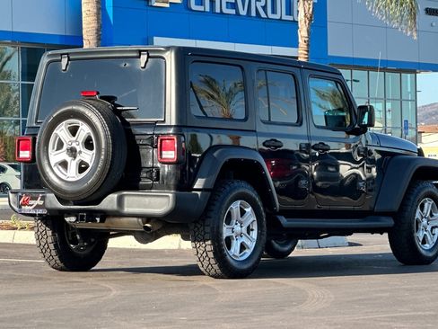 Used 2022 Jeep Wrangler Unlimited Sport image 4