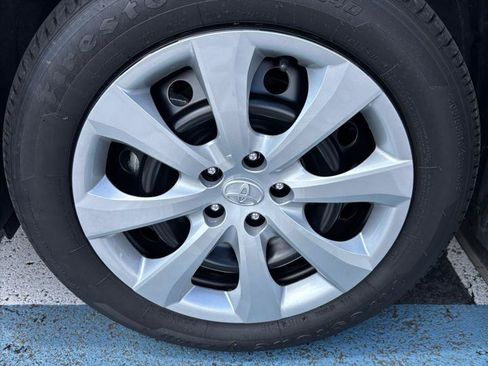 Used 2024 Toyota Corolla LE FWD image 28