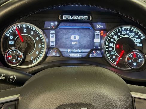 Used 2023 RAM 1500 Laramie AWD/4WD image 15