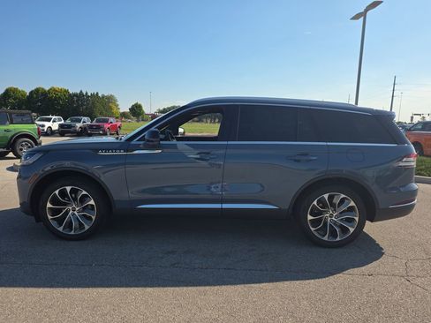Used 2025 Lincoln Aviator Reserve w/ Illumination Package image 4