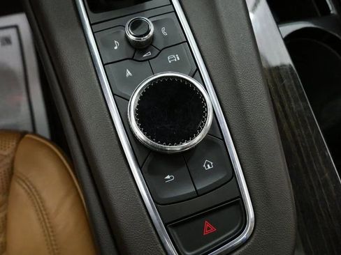 Used 2021 Cadillac Escalade Premium Luxury w/ Driver Assist Tech Package AWD/4WD image 37