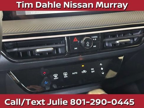 Used 2025 Nissan Kicks SR AWD/4WD image 29