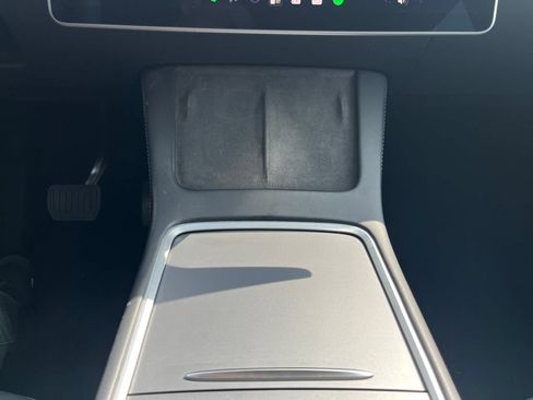 Used 2023 Tesla Model Y Long Range AWD/4WD image 19