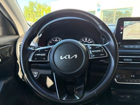 Certified 2022 Kia Seltos Nightfall Edition AWD/4WD image 35