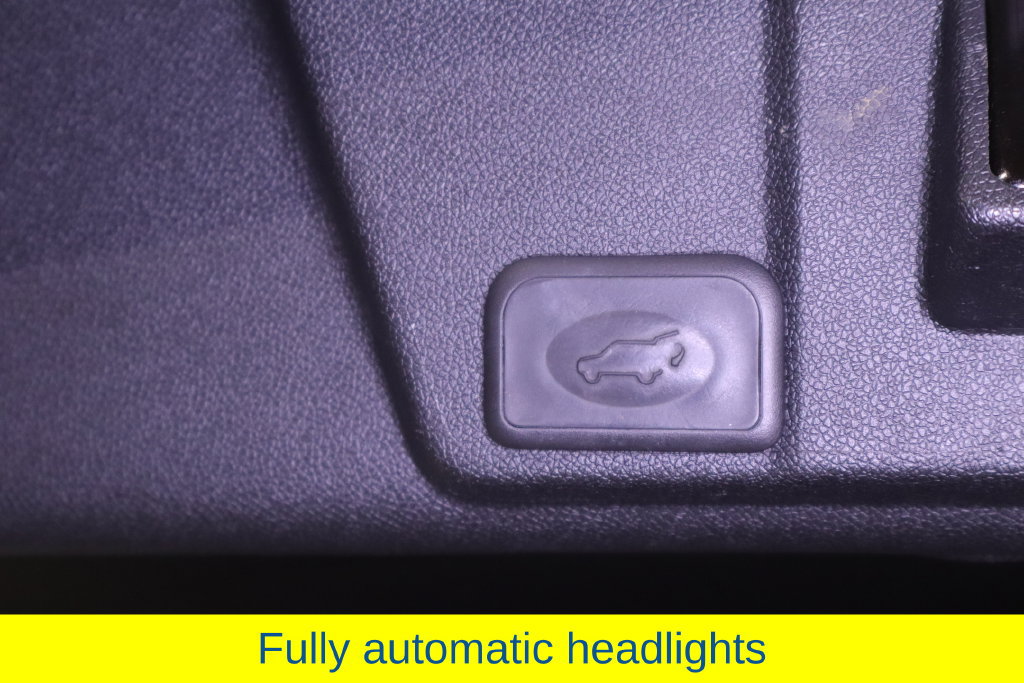 Used 2017 Chevrolet Traverse LT FWD image 33