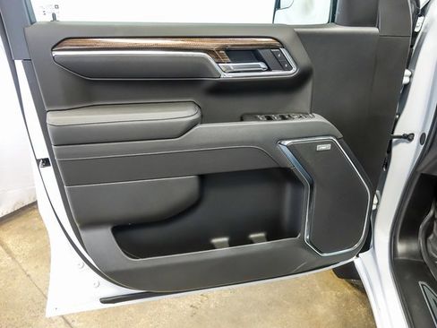 New 2026 Chevrolet Silverado 1500 LT Trail Boss w/ Convenience Package II image 13