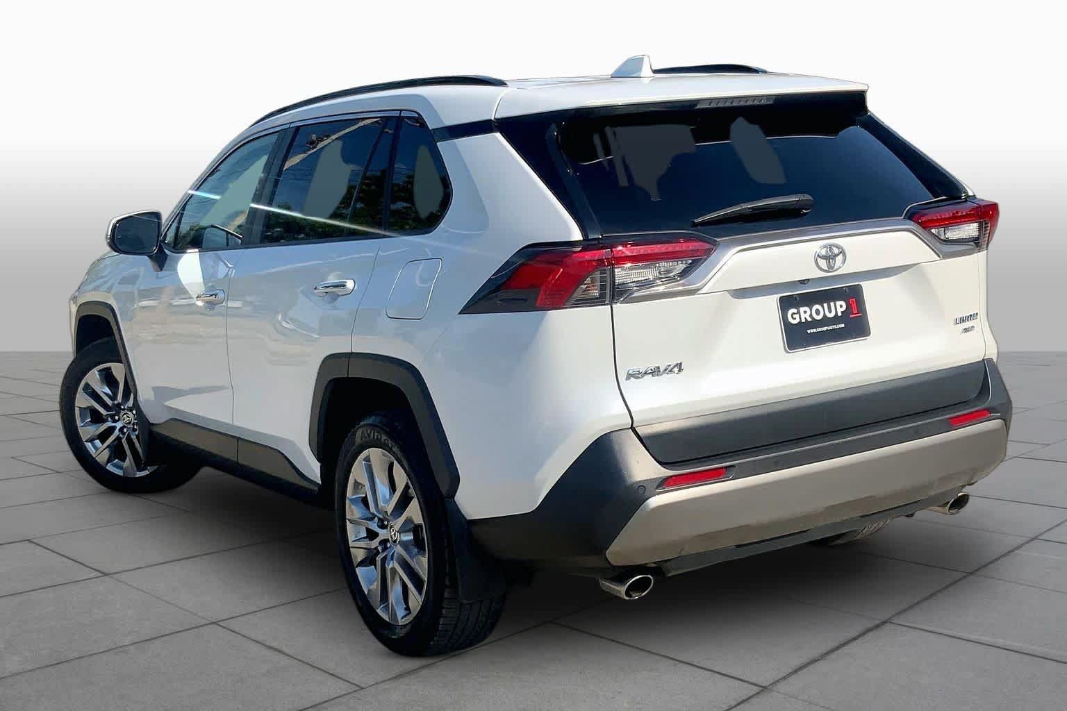 Used 2023 Toyota RAV4 Limited AWD/4WD image 11