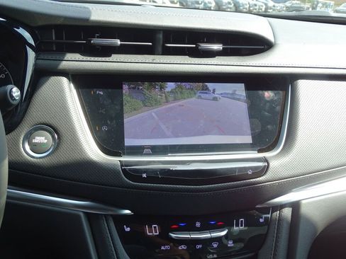 New 2025 Cadillac XT5 Luxury image 34