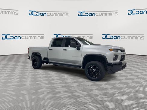Used 2023 Chevrolet Silverado 2500 Custom w/ Custom Convenience Package AWD/4WD image 2