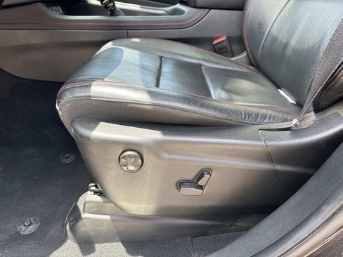 Used 2025 Dodge Durango GT AWD/4WD image 18