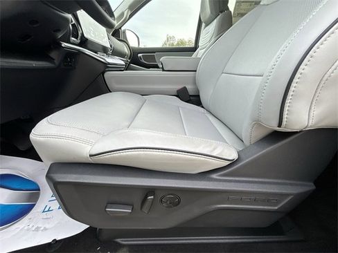 New 2026 Ford Expedition Max Platinum w/ Platinum Ultimate Package image 14