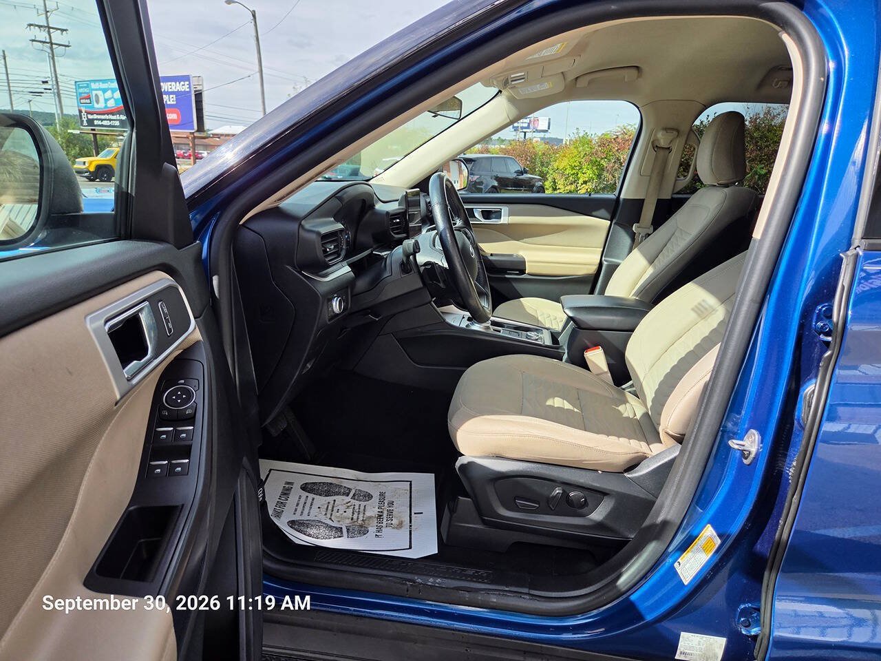 Used 2020 Ford Explorer XLT w/ Comfort Package AWD/4WD image 10