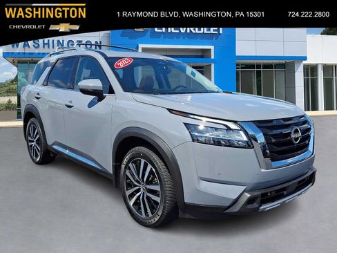 Used 2023 Nissan Pathfinder Platinum AWD/4WD image 1