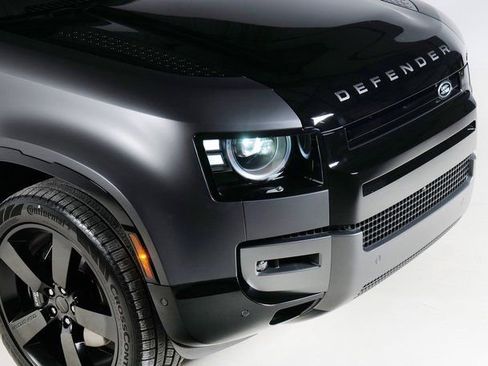 New 2026 Land Rover Defender 130 V8 image 28