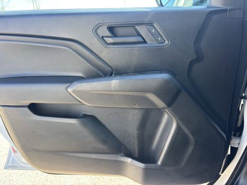 Used 2024 Chevrolet Colorado W/T image 3