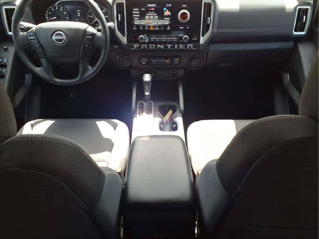 Certified 2026 Nissan Frontier SV RWD image 11