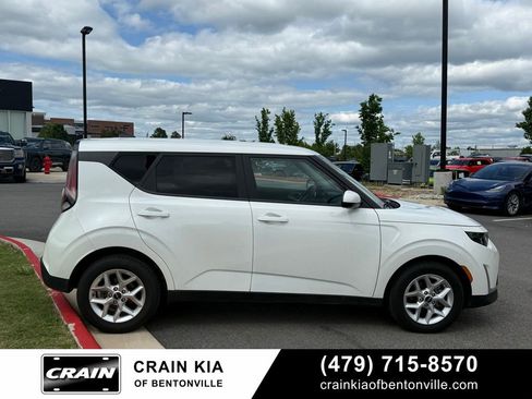 Certified 2024 Kia Soul LX w/ Option Group 015 FWD image 9