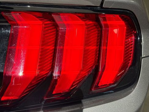 Used 2021 Ford Mustang GT Premium RWD image 30