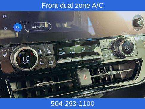 Used 2024 Toyota Highlander Limited image 15