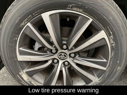 Certified 2021 Toyota Venza XLE w/ Softex Package image 12