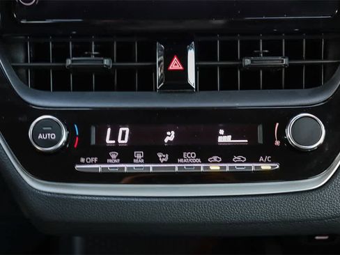Used 2023 Toyota Corolla LE image 13