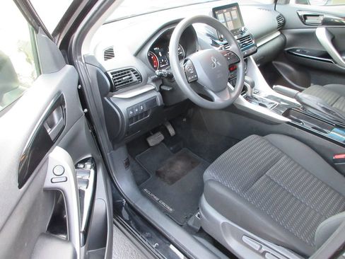 Used 2025 Mitsubishi Eclipse Cross LE AWD/4WD image 12
