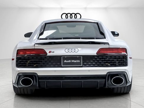 Used 2021 Audi R8 V10 RWD image 4
