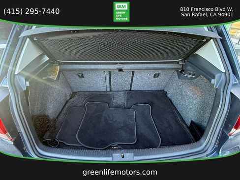 Used 2013 Volkswagen Golf 4-Door FWD image 17