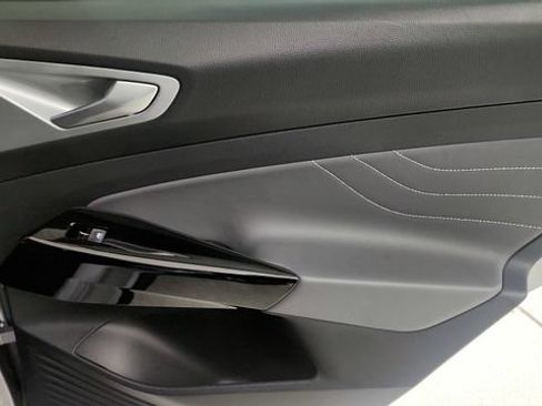 Used 2023 Volkswagen ID.4 S RWD image 43