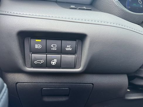 Used 2023 Toyota Highlander Platinum AWD/4WD image 28
