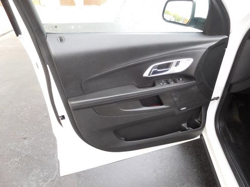 Used 2016 Chevrolet Equinox LT w/ Convenience Package image 19