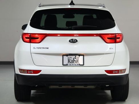 Used 2017 Kia Sportage EX w/ EX Premium Package AWD/4WD image 2