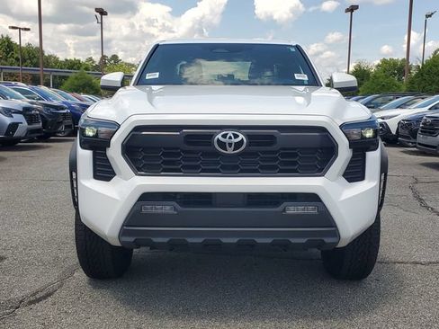 Used 2024 Toyota Tacoma TRD Off-Road AWD/4WD image 2