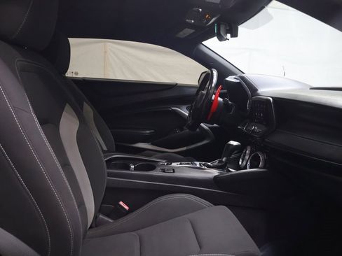 Used 2020 Chevrolet Camaro LT image 10