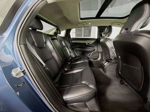 Used 2022 Volvo S90 B6 Inscription w/ Advanced Package image 26