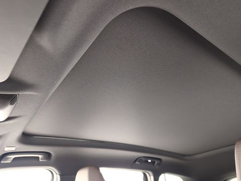 New 2025 BMW X1 xDrive28i w/ Convenience Package image 20