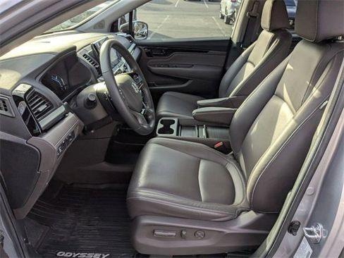 Certified 2024 Honda Odyssey Touring image 27